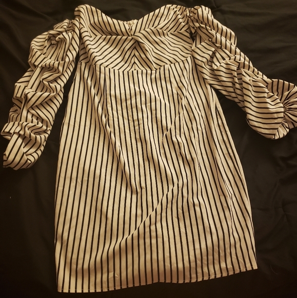 Black and white striped dress - Picture 2 of 2